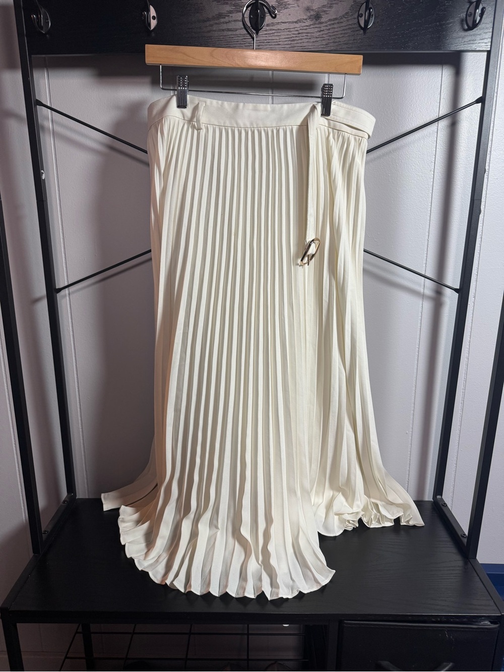 Ann Taylor Cream Pleated Midi Skirt with Waist Tie - Picture 3 of 4